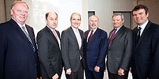 ©: Bankhaus Spängler v.l.n.r.: Gerhard Falch, Peter Untersperger, Helmut Gerlich, Ewald Nowotny, Heinrich Spängler und Johann Penzenstadler.