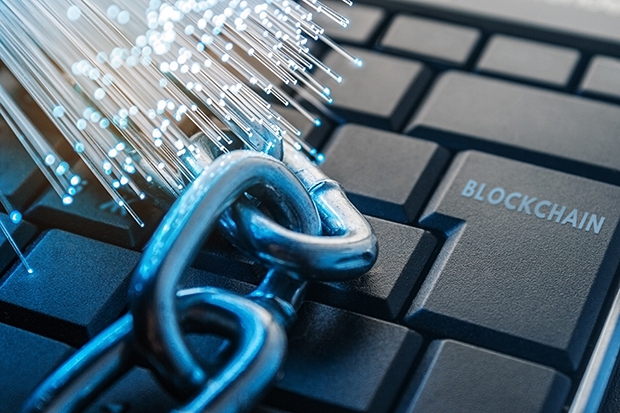 Donau Versicherung Bringt Blockchain Losung Versicherung 12 11 2020 Fonds Professionell
