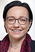 katja_mller_c-alex-habermehl_universal-investment_portrait_041_11.jpg