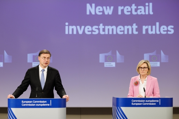 Valdis Dombrovskis und Mairead McGuinness, EU-Kommission