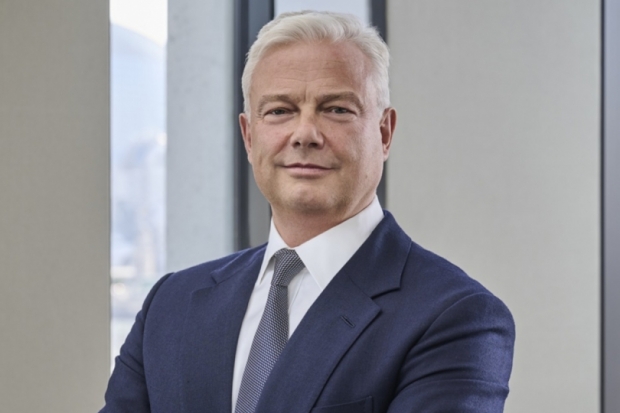 Richard Oldfield, Schroders