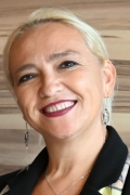 portraet_alma_osmancevic_afpa_copyright_foto_risavy.jpg