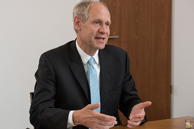leber-hendrik-dr-8115_c-christoph-hemmerich-2018.jpg
