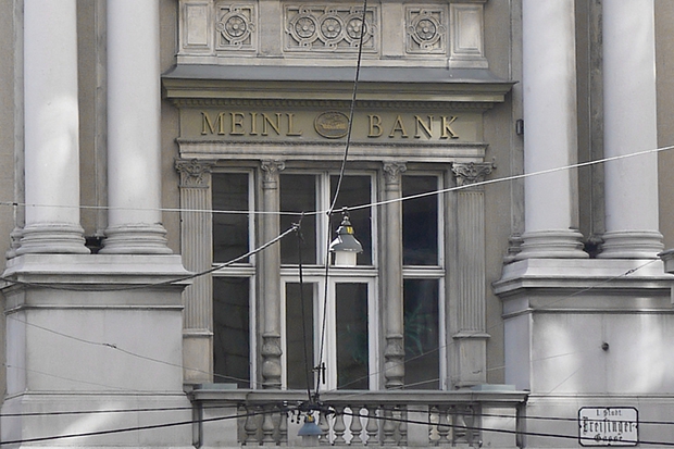 Harter Image Schnitt Meinl Bank Startet Als Anglo Austrian Bank