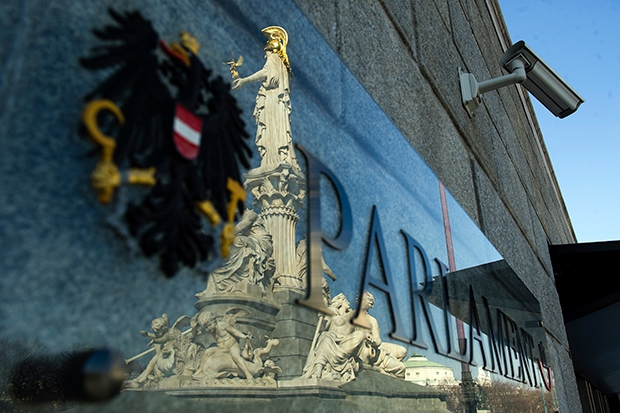 parlament.jpg