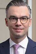 berenberg_oliver-scharping.jpg