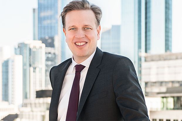 Wechsel Von Topmanager Matthias Born Schlagt Wellen Unternehmen