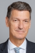 1738143964_martin_linsbichler_-_corum_country_manager_austria-hoch.jpg