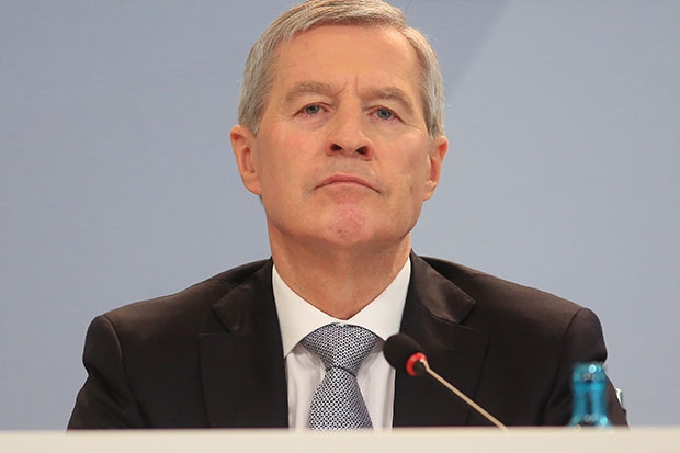 Ex Deutsche Bank Chef Fitschen Hatten Staatshilfe Nehmen Sollen Unternehmen 28 08 2018 Fonds Professionell