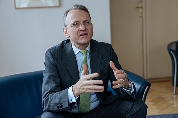 Christoph Bergweiler, J.P. Morgan Asset Management Christoph Bergweiler, J.P. Morgan Asset Management