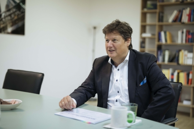Gregor Nadlinger, Advisory Invest