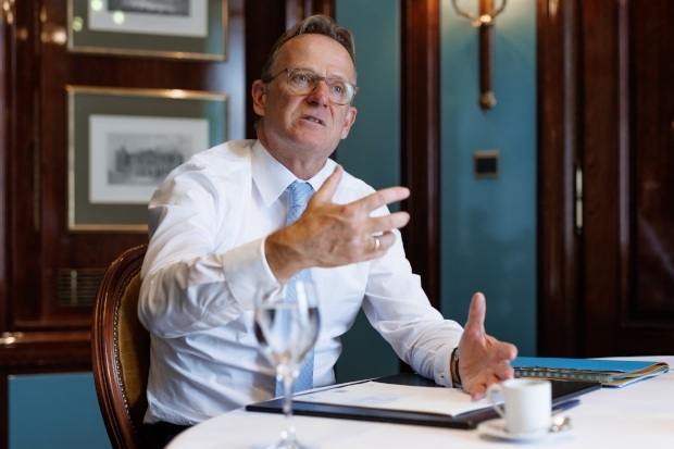 Ralf Lochm&uuml;ller, Lupus Alpha