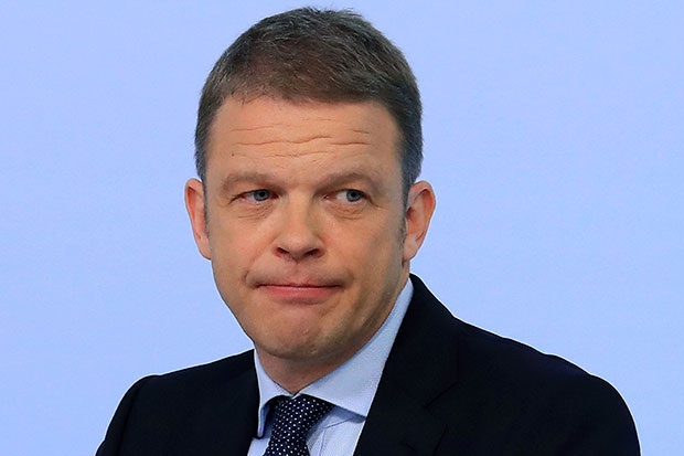 Ratingagenturen Bereiten Neuem Deutsche Bank Chef Frostigen Empfang Unternehmen 30 04 2018 Fonds Professionell