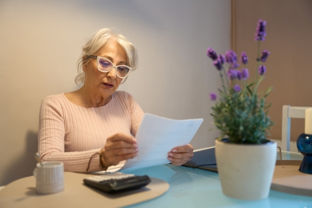 Pensionistin; Pensionsbescheid